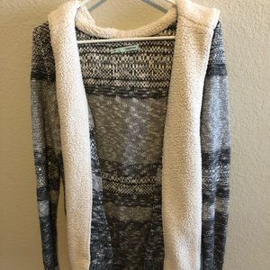 5 FOR 20$ Maurices patterned cardigan with hood